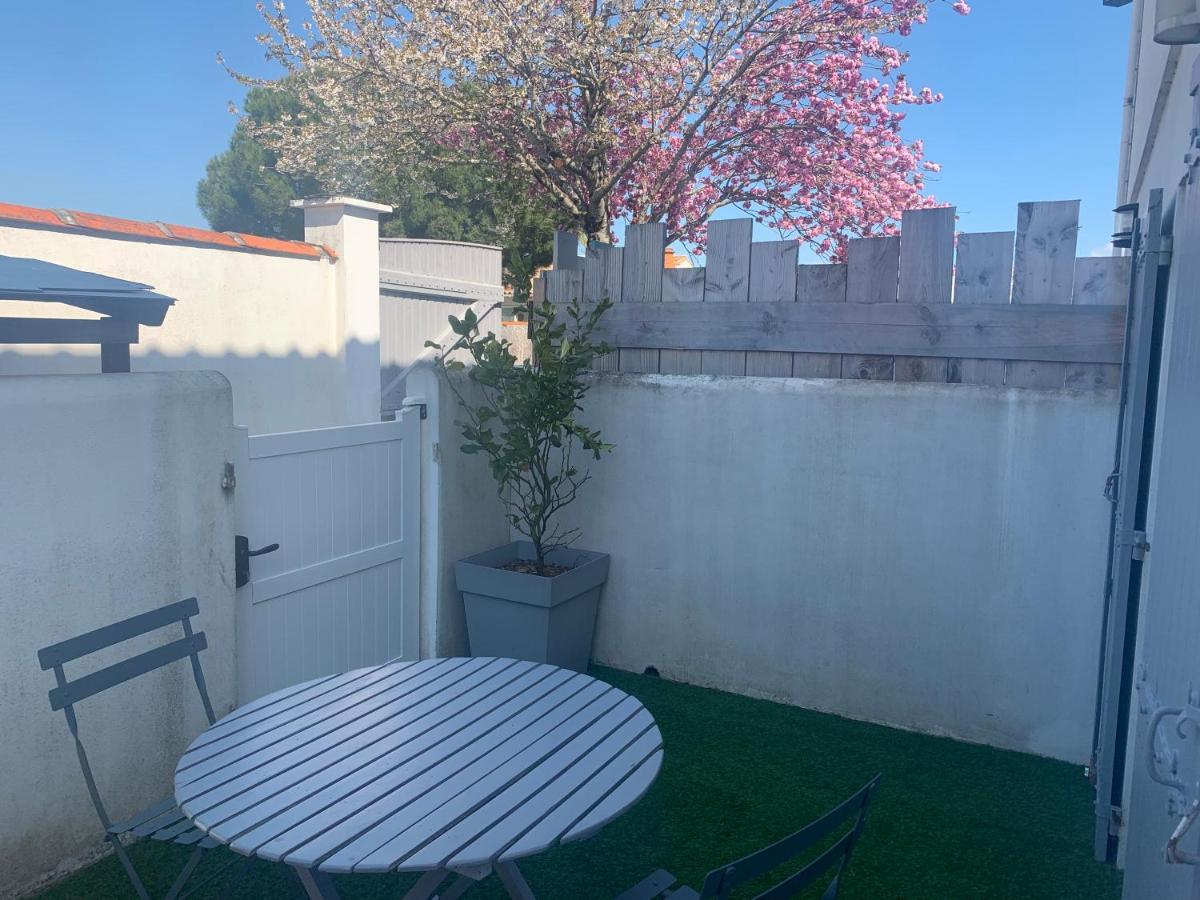 Studio Avec Terrasse Saint Martin De Re Экстерьер фото