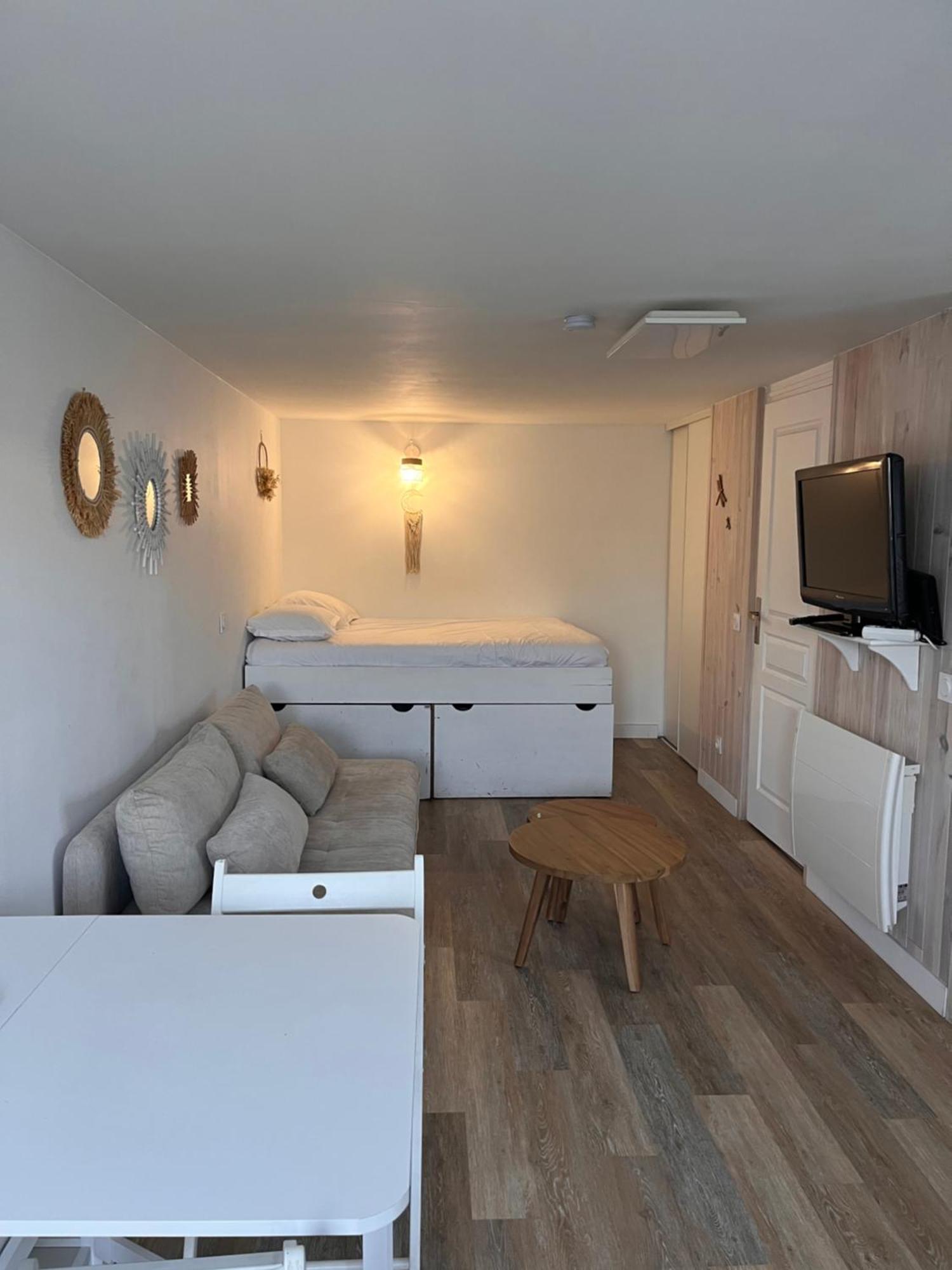 Studio Avec Terrasse Saint Martin De Re Экстерьер фото